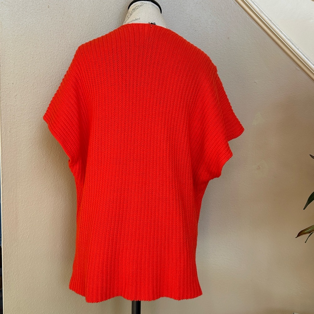 NWOT Cabi Ruby Pullover - image 3